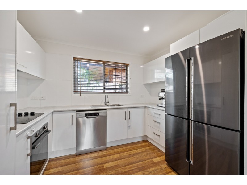 10 Mark Street, Redland Bay QLD 4165