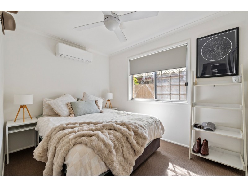 10 Mark Street, Redland Bay QLD 4165