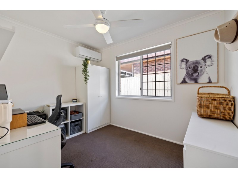 10 Mark Street, Redland Bay QLD 4165