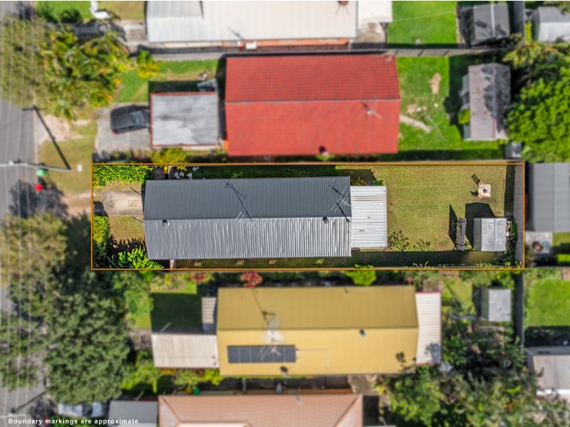 10 Mark Street, Redland Bay QLD 4165