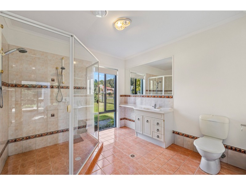 88 Sunshine Drive, Cleveland QLD 4163