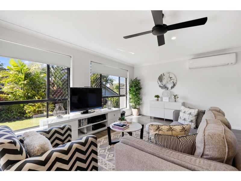 14 Manor Drive, Wellington Point QLD 4160