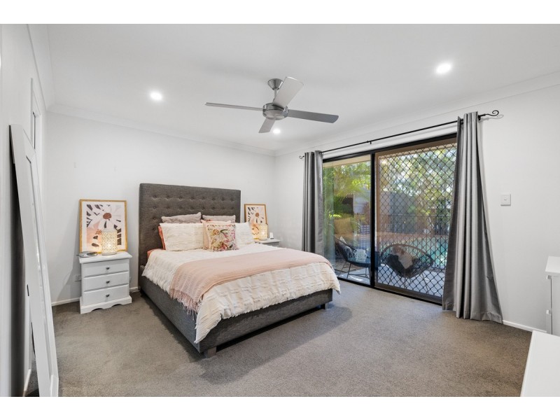 14 Manor Drive, Wellington Point QLD 4160