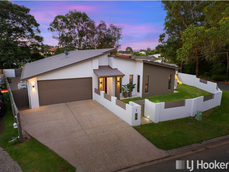 1 Bream Place, Redland Bay QLD 4165