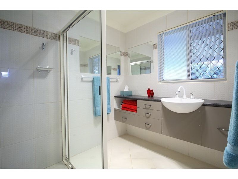 10 Tarina Street, Cleveland QLD 4163