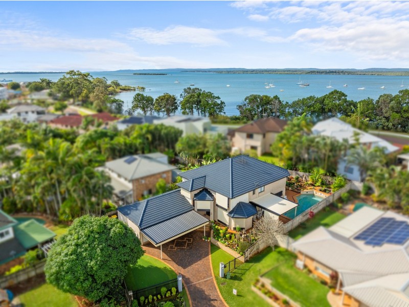 22 Cliftonville Place, Redland Bay QLD 4165