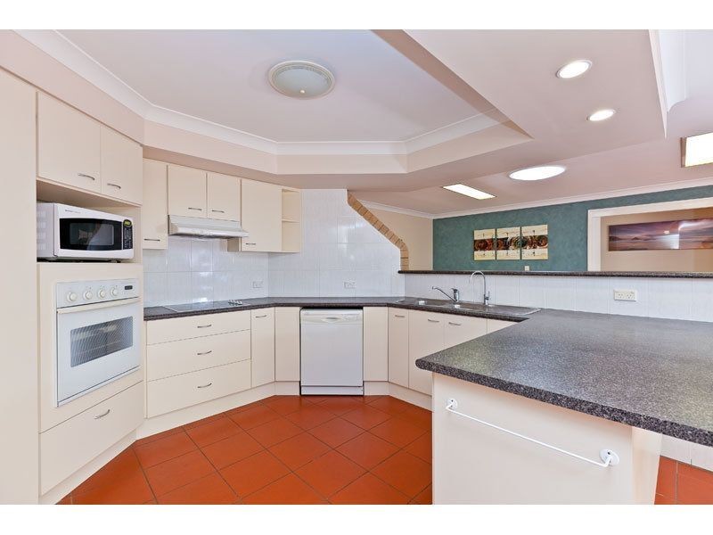 5 Horton Place, Wellington Point QLD 4160