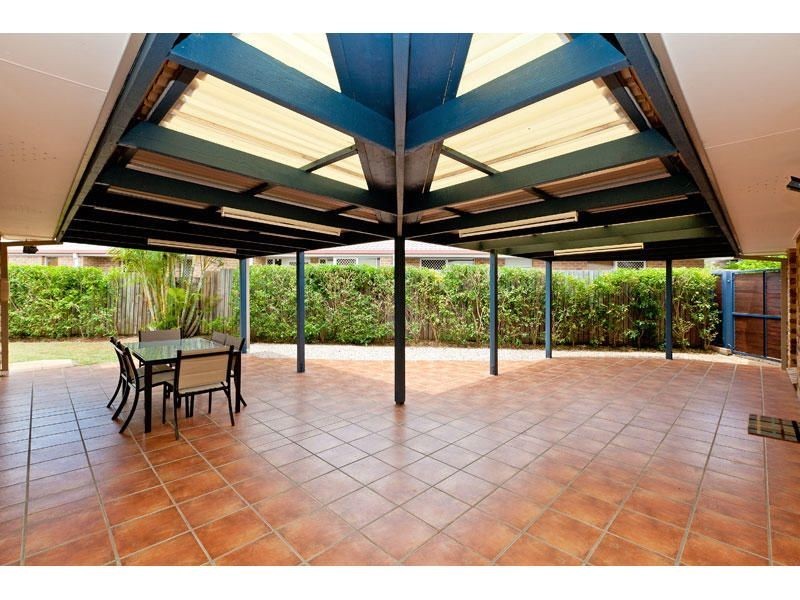 5 Horton Place, Wellington Point QLD 4160