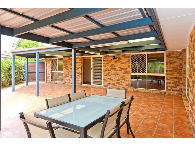 5 Horton Place, Wellington Point QLD 4160