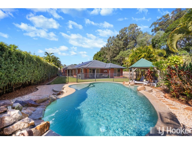 69 Pinelands Circuit, Redland Bay QLD 4165