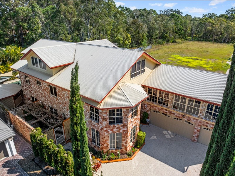 4 Casey Close, Ormiston QLD 4160