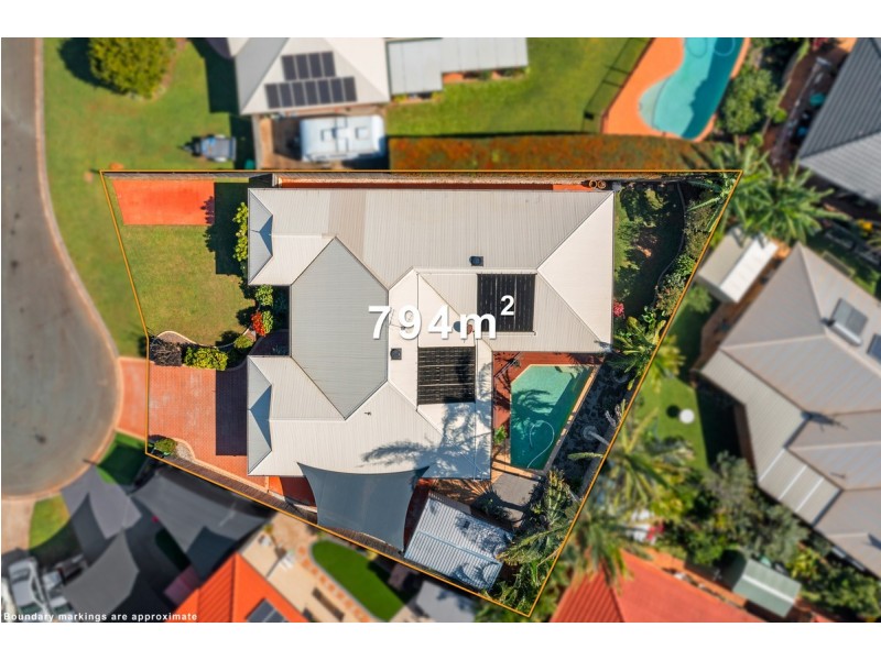 12 Lomond Place, Victoria Point QLD 4165