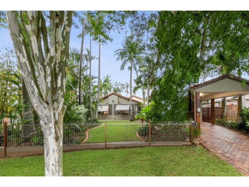 67 Spurs Drive, Wellington Point QLD 4160
