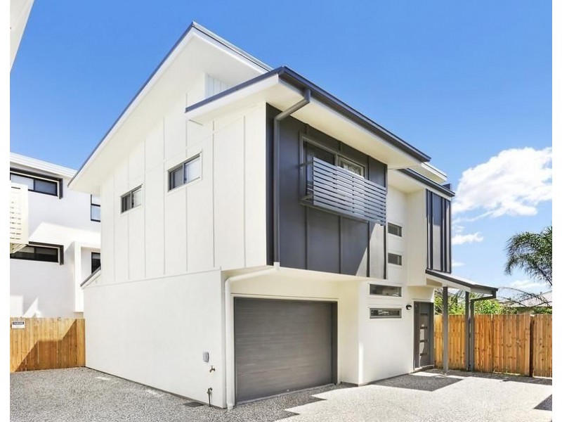 2/19 Waratah Avenue, Carina QLD 4152