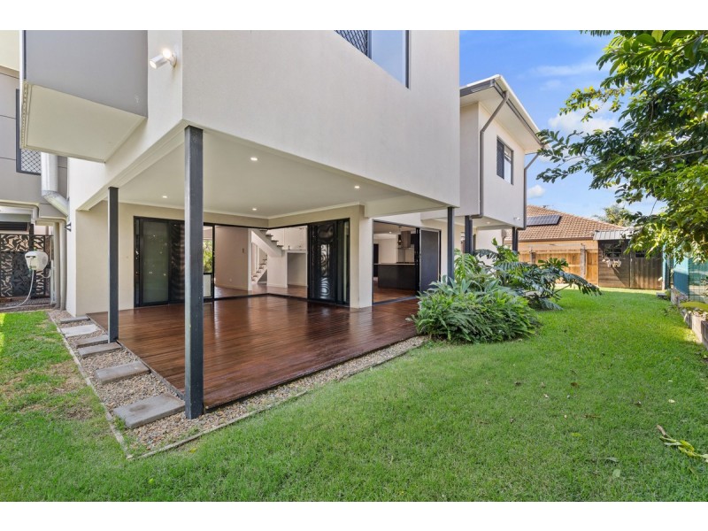 3 Lois Place, Redland Bay QLD 4165