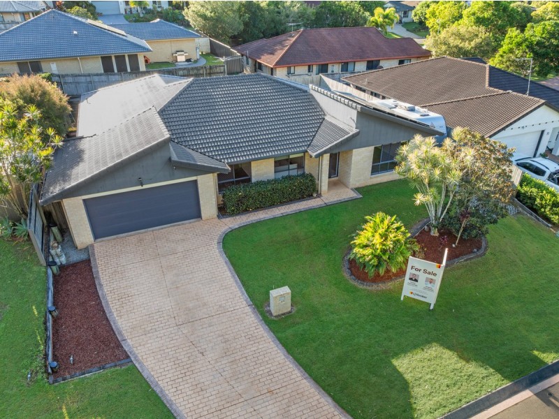 13 Emperor Drive, Redland Bay QLD 4165