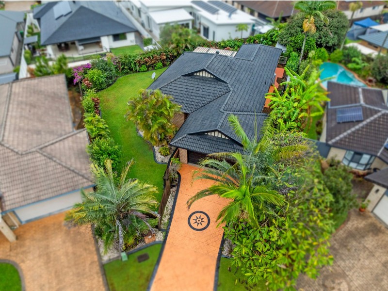 8 Kerry Close, Wellington Point QLD 4160