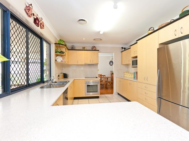 33 Primrose Drive, Thornlands QLD 4164