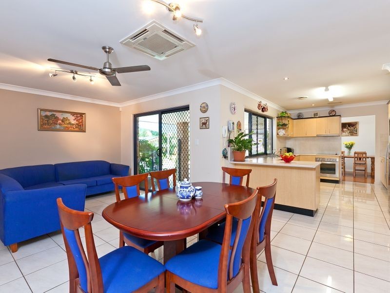 33 Primrose Drive, Thornlands QLD 4164