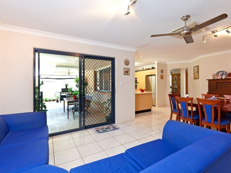33 Primrose Drive, Thornlands QLD 4164