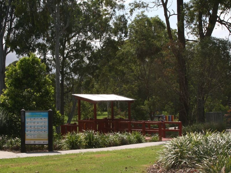 21 Pittwin Road North, Capalaba QLD 4157