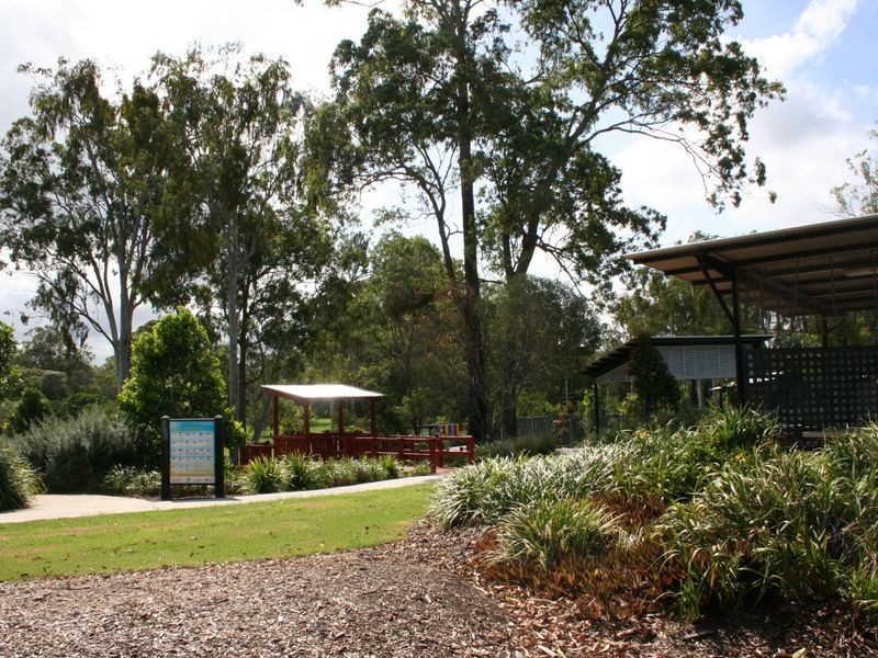 21 Pittwin Road North, Capalaba QLD 4157