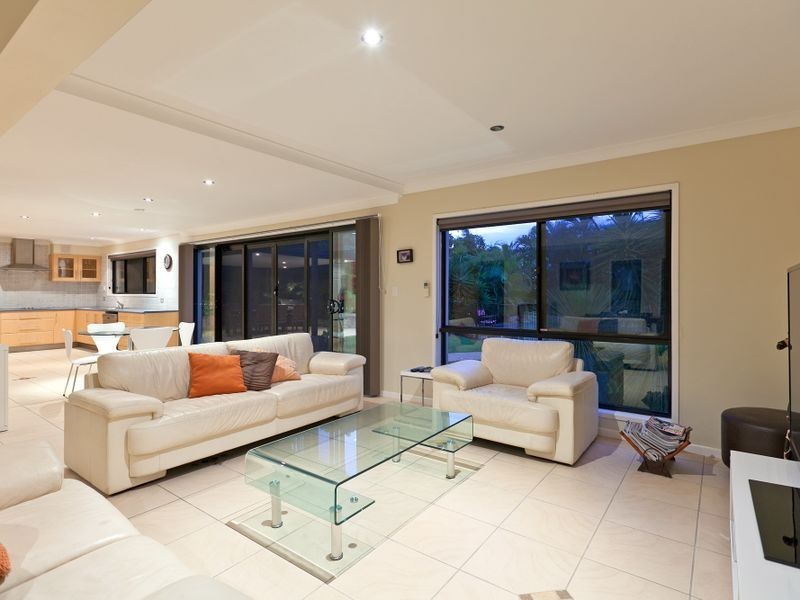 12 Kooringa Avenue, Cleveland QLD 4163