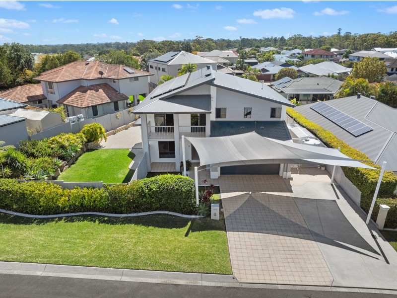 8 Behan Crescent, Wakerley QLD 4154