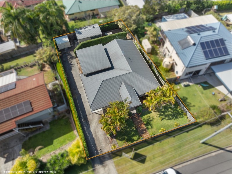 33 Spoonbill Street, Birkdale QLD 4159