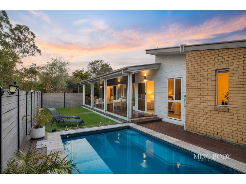 8 Wattle Place, Gumdale QLD 4154