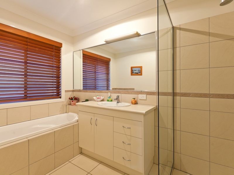 8 Bush Cherry Place, Thornlands QLD 4164