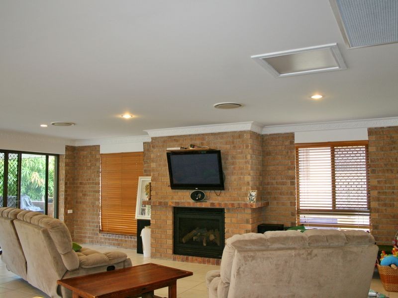 28 Whitehall Avenue, Birkdale QLD 4159