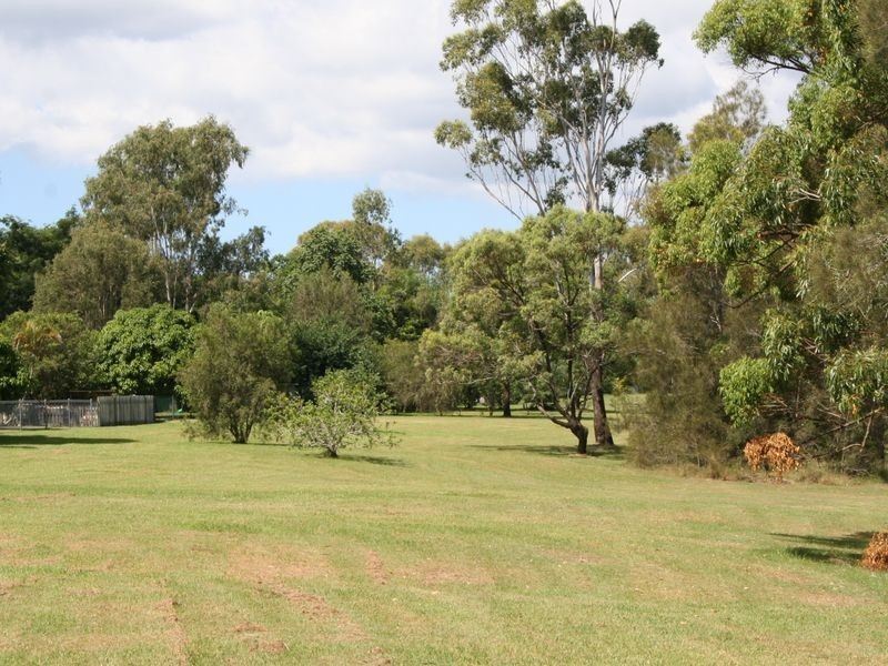 28 Whitehall Avenue, Birkdale QLD 4159