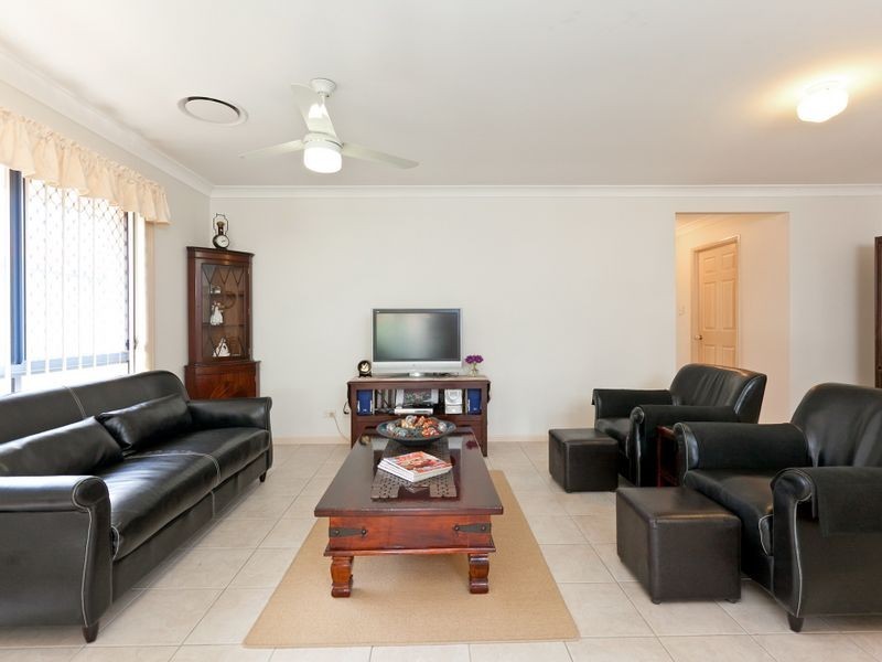 8 Hawkins Place, Thornlands QLD 4164