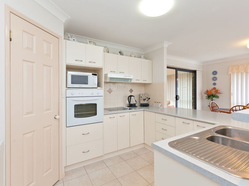 8 Hawkins Place, Thornlands QLD 4164