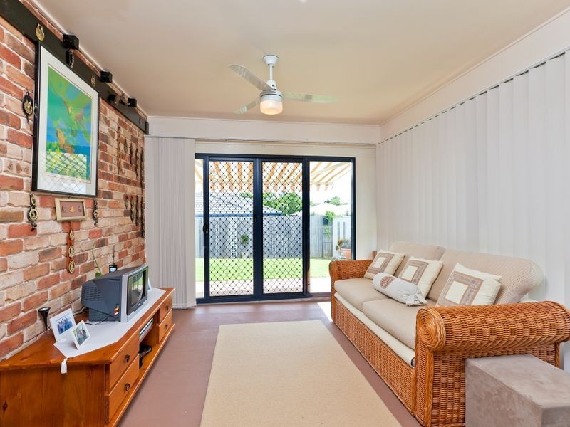 8 Hawkins Place, Thornlands QLD 4164