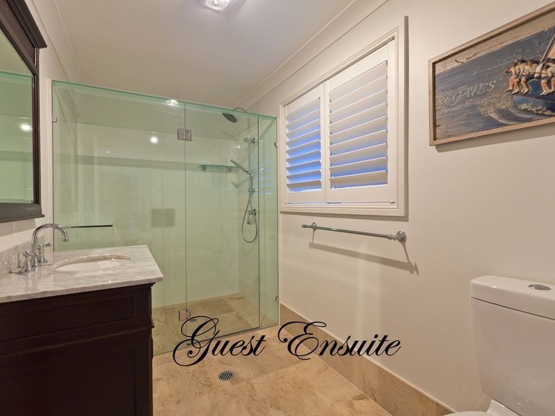 9 Caravel Court, Raby Bay QLD 4163