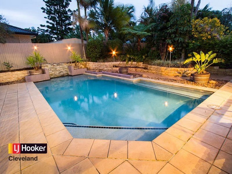 4 Penzance Drive, Redland Bay QLD 4165