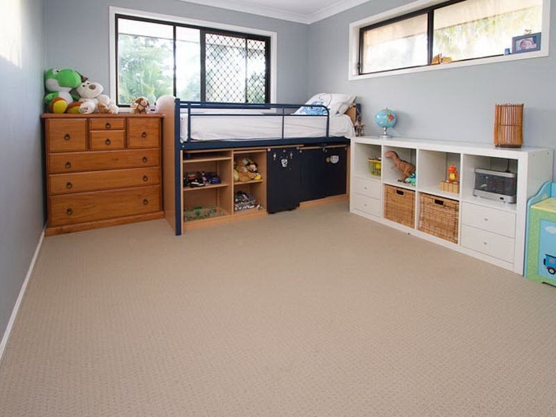 4 Penzance Drive, Redland Bay QLD 4165