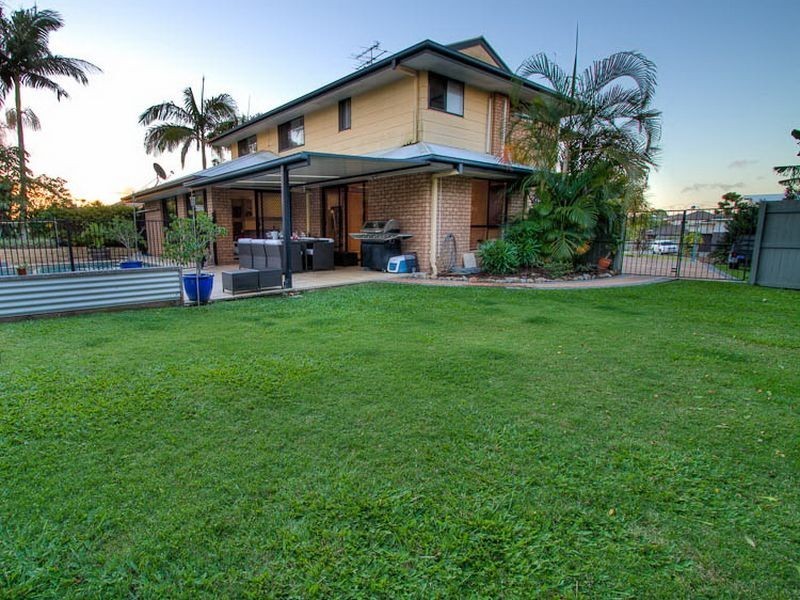 4 Penzance Drive, Redland Bay QLD 4165