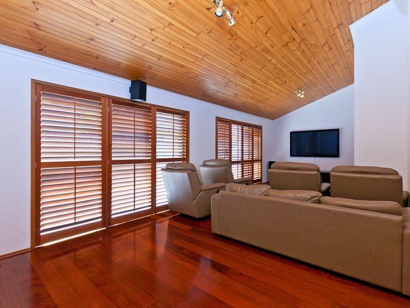 43 Anchorage Drive, Raby Bay QLD 4163