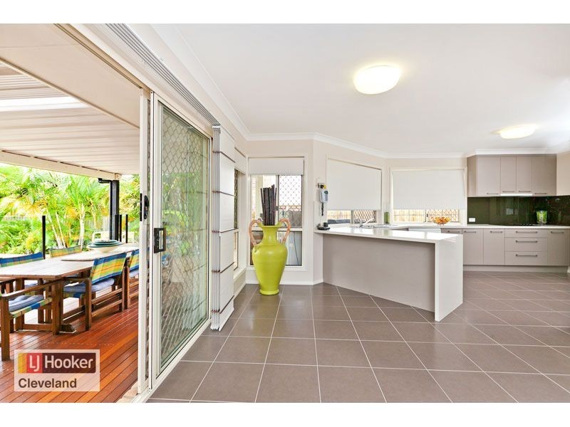 42 Strachan Road, Victoria Point QLD 4165