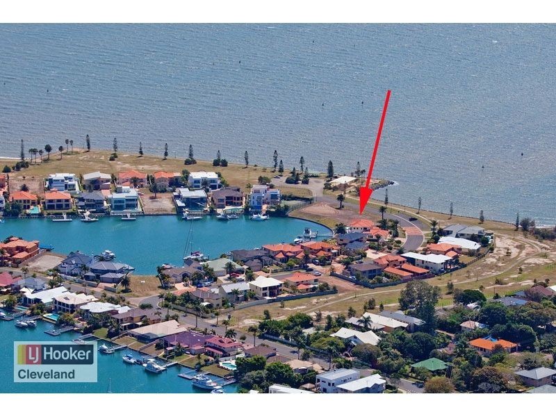 18 Raby Bay Blvd, Raby Bay QLD 4163