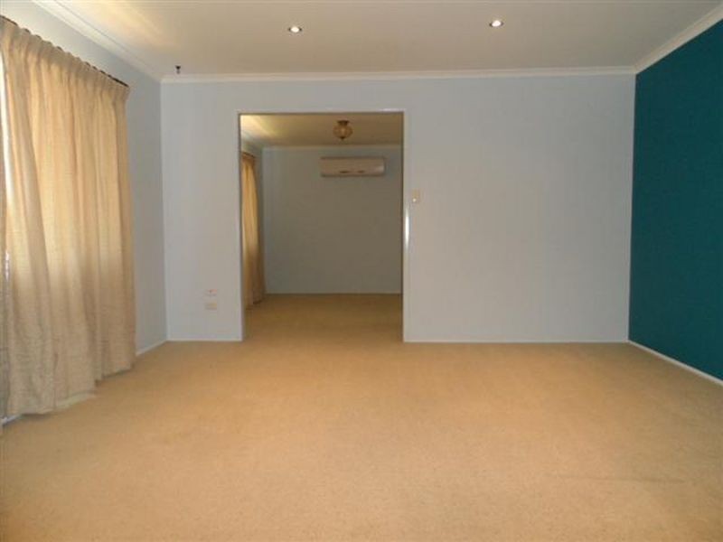 11 Magnolia Parade, Victoria Point QLD 4165