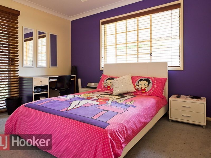 24 Kimbolton Drive, Redland Bay QLD 4165