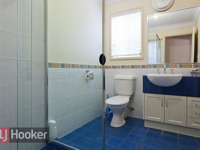 24 Kimbolton Drive, Redland Bay QLD 4165