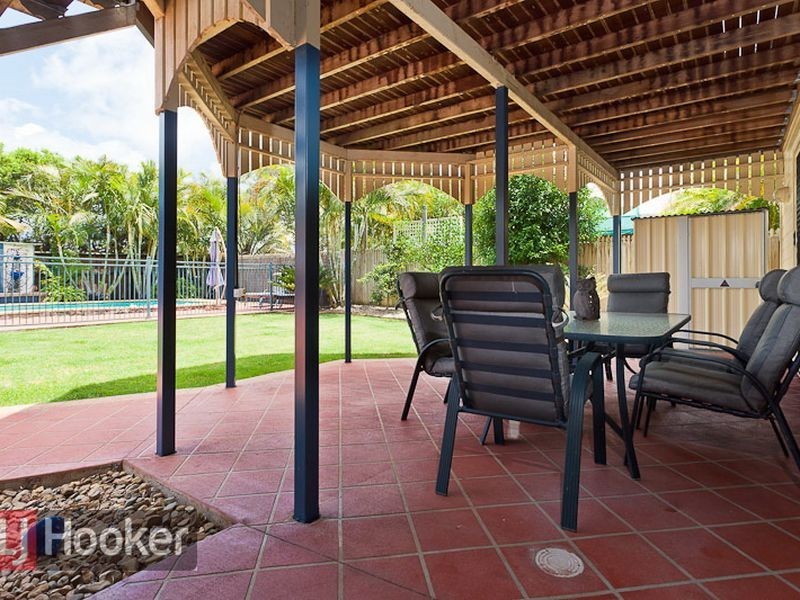 24 Kimbolton Drive, Redland Bay QLD 4165