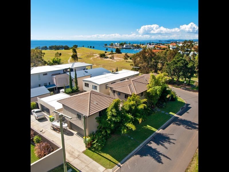 2 Raby Esplanade, Ormiston QLD 4160