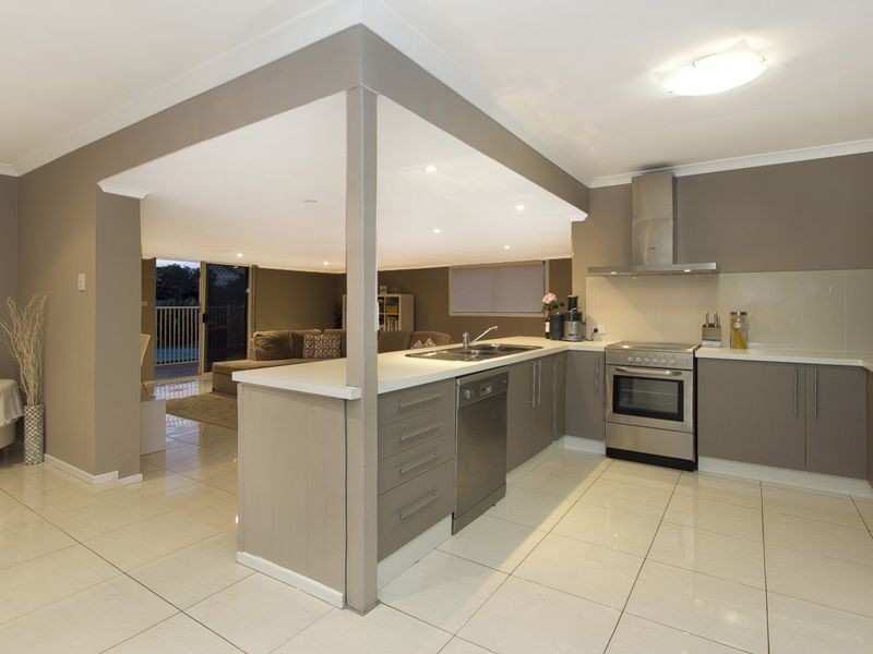 13 Lucy Court, Ormiston QLD 4160