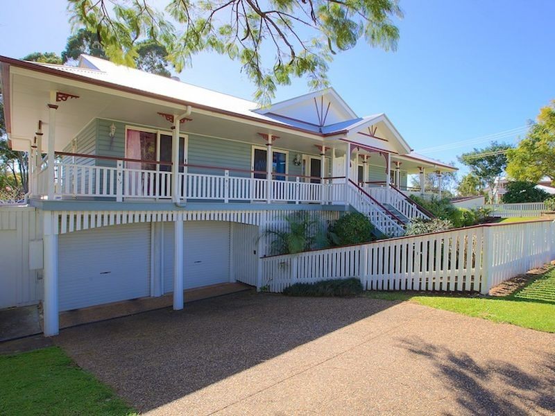 1 Salisbury Street, Redland Bay QLD 4165